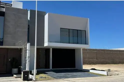 Fachada de Soaré terminada